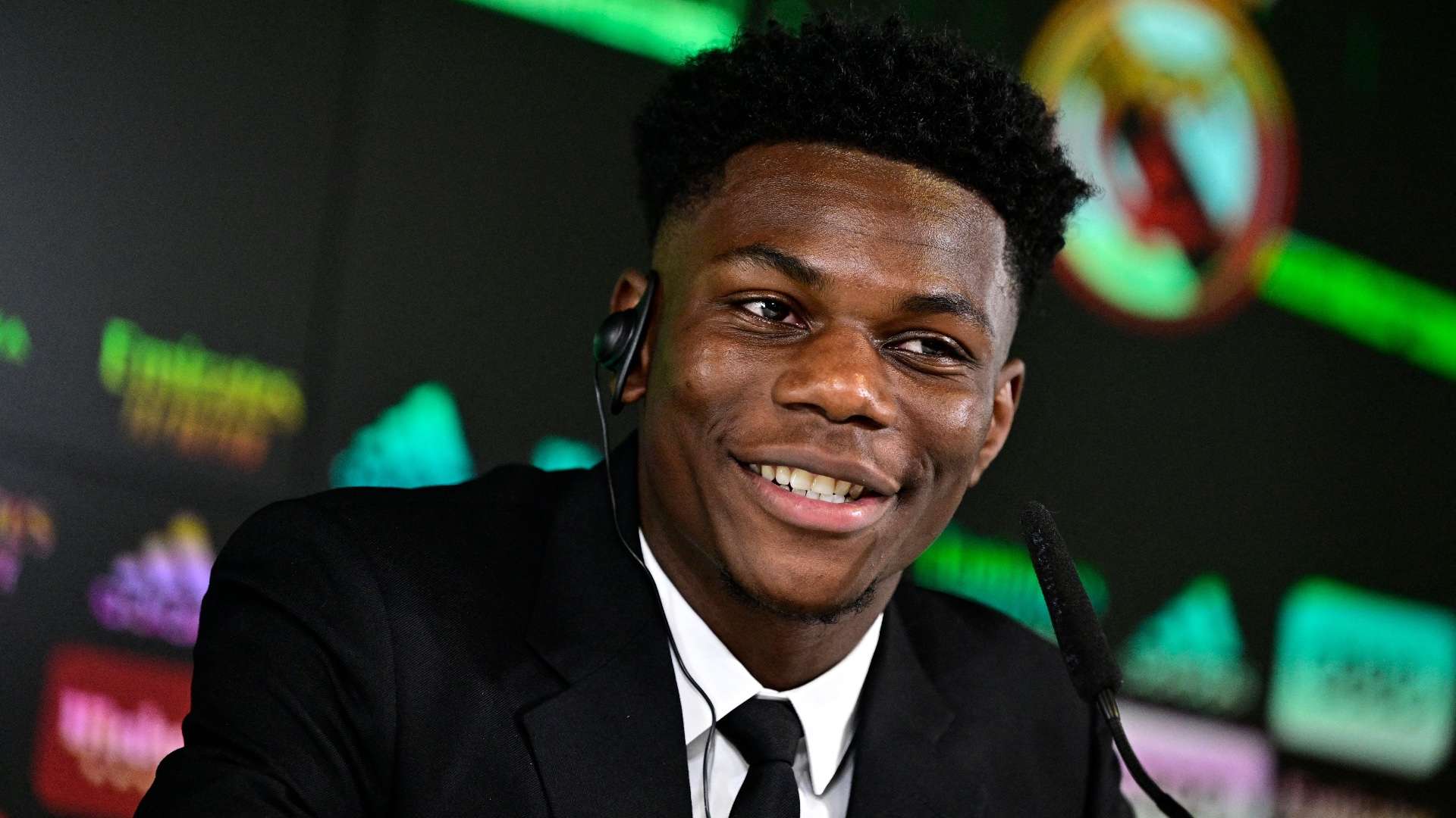 表示主教练 表示主教练